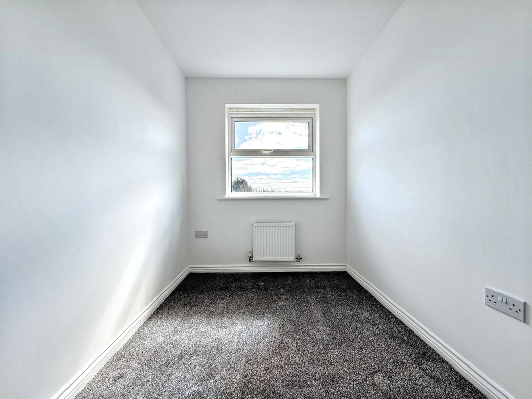 Property image 18 of 23