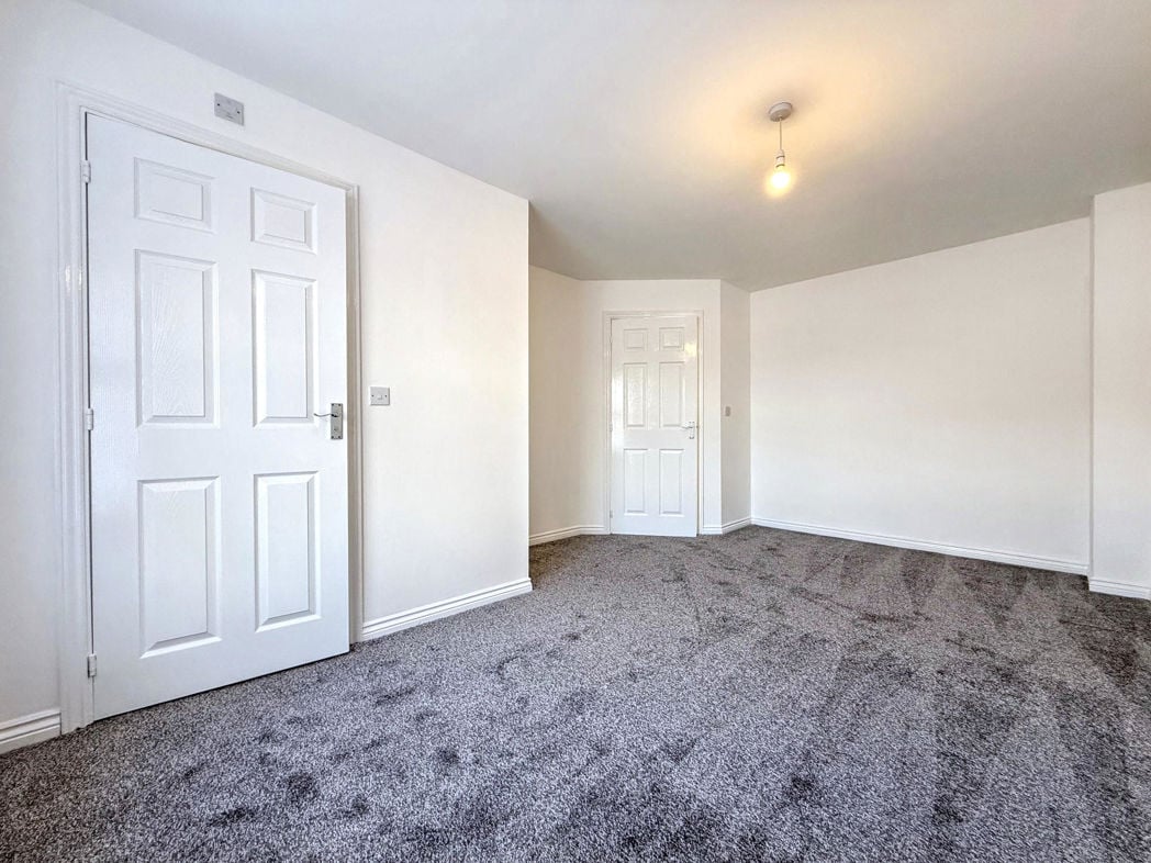 Property image 15 of 23