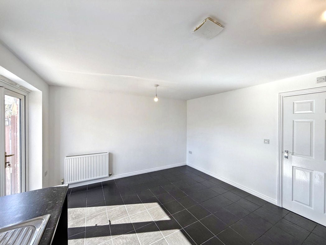 Property image 5 of 23