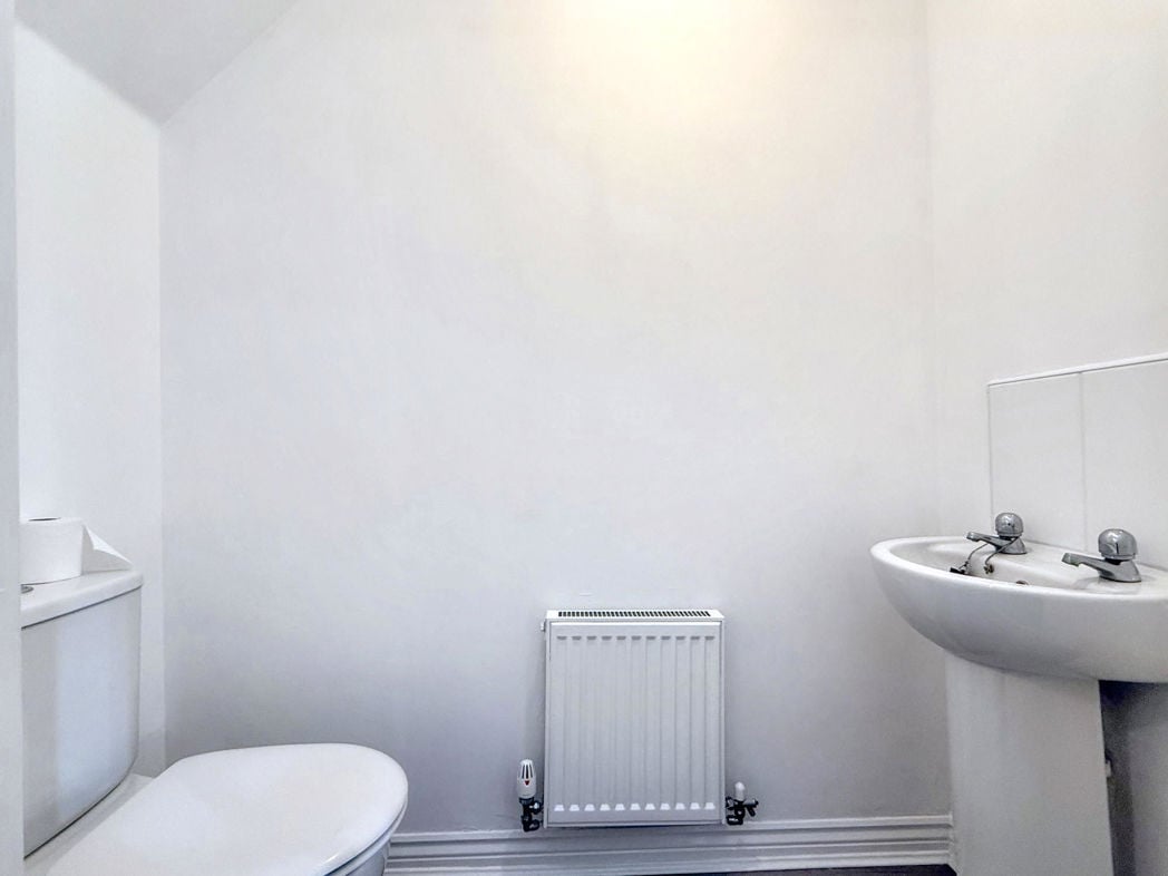 Property image 6 of 23