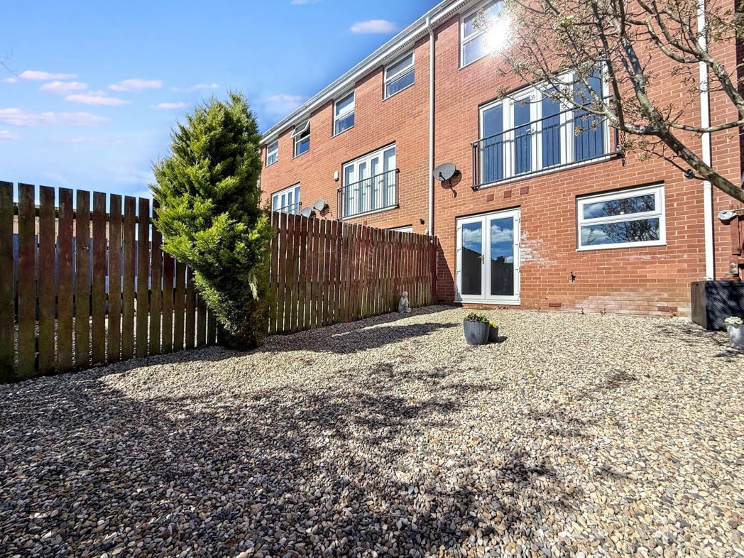 Property image 21 of 23