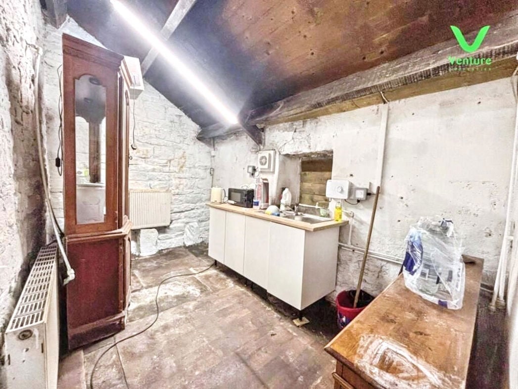 Property image 15 of 35