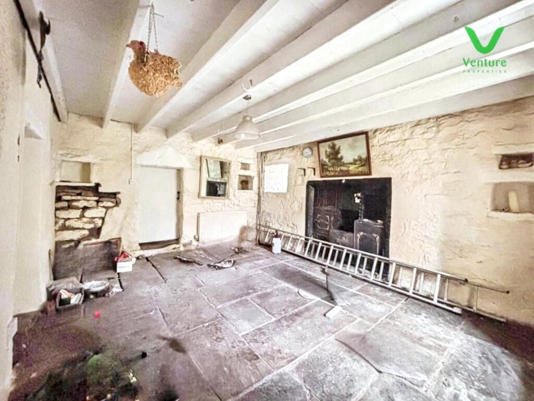 Property image 7 of 35