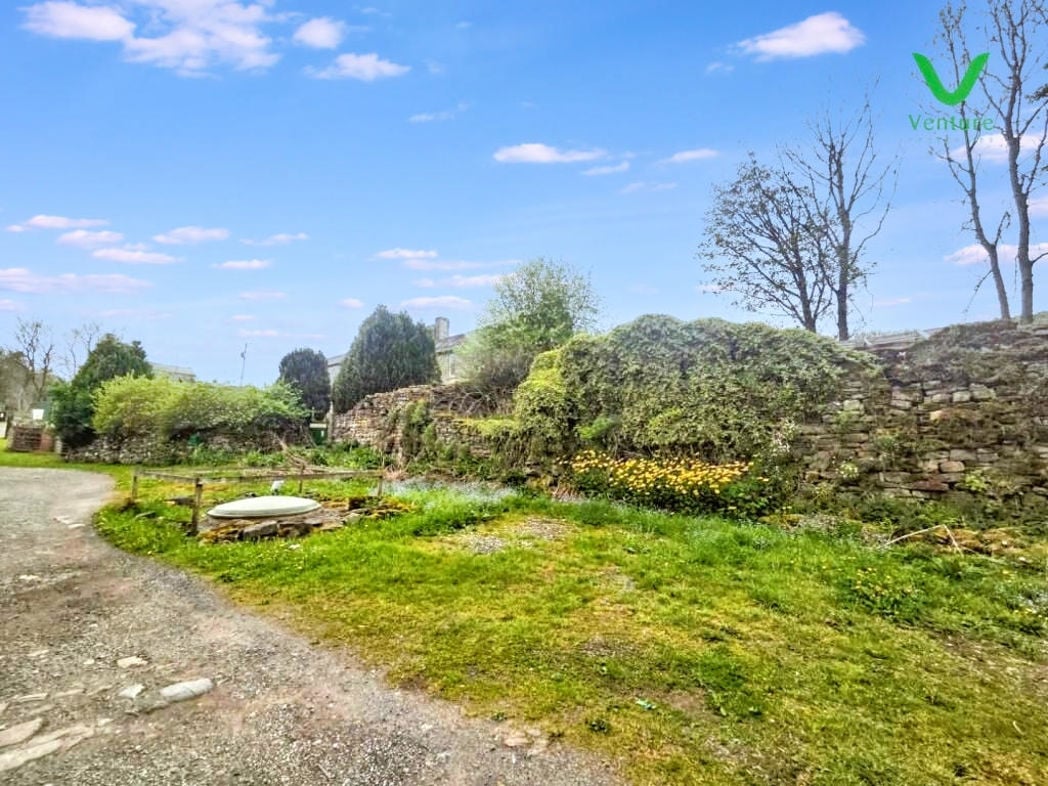 Property image 22 of 35