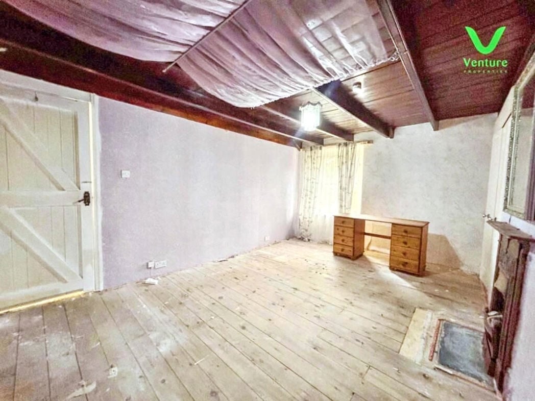 Property image 9 of 35