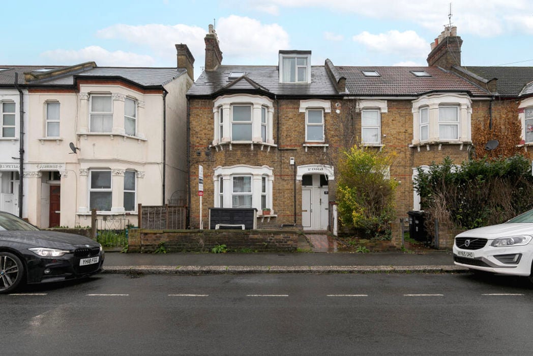 Property image 3 of 16
