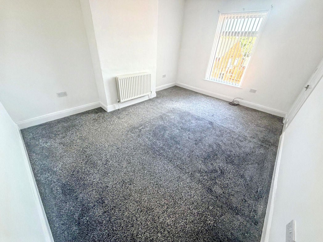 Property image 5 of 9