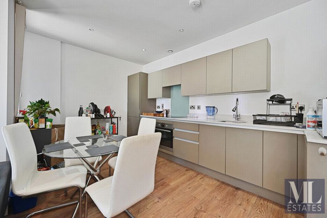 Property image 3 of 12