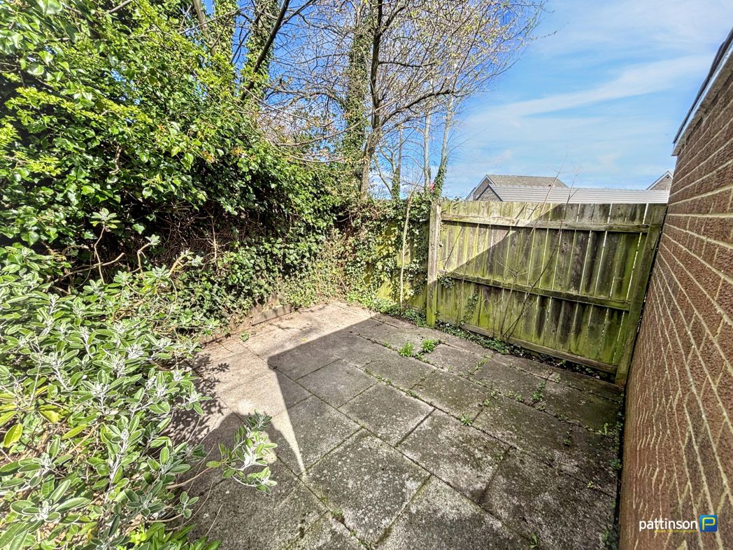 Property image 14 of 16