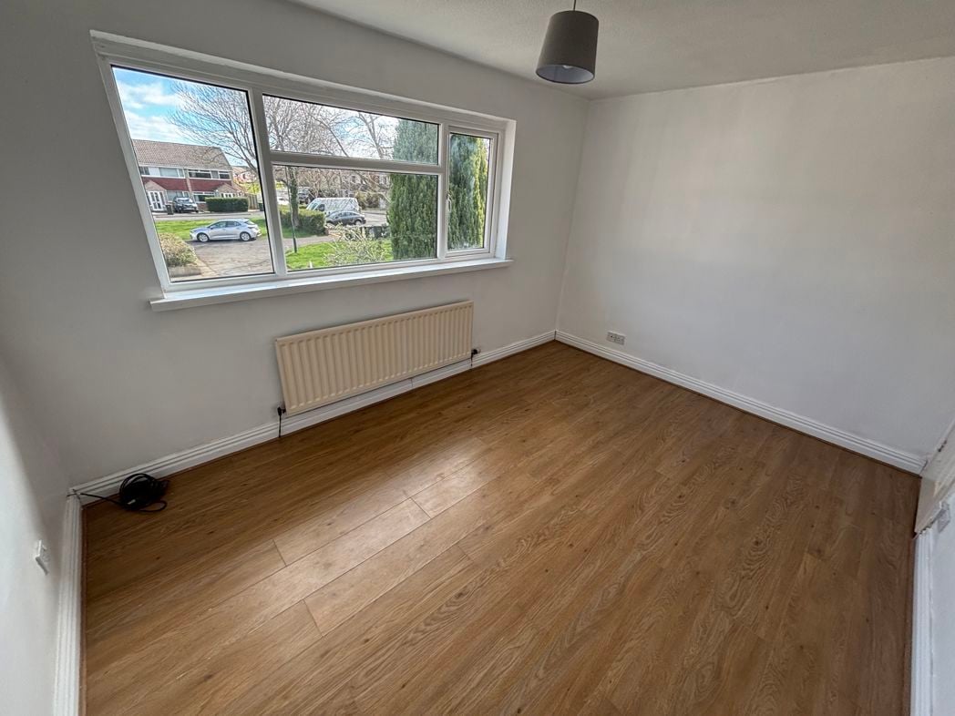 Property image 9 of 16