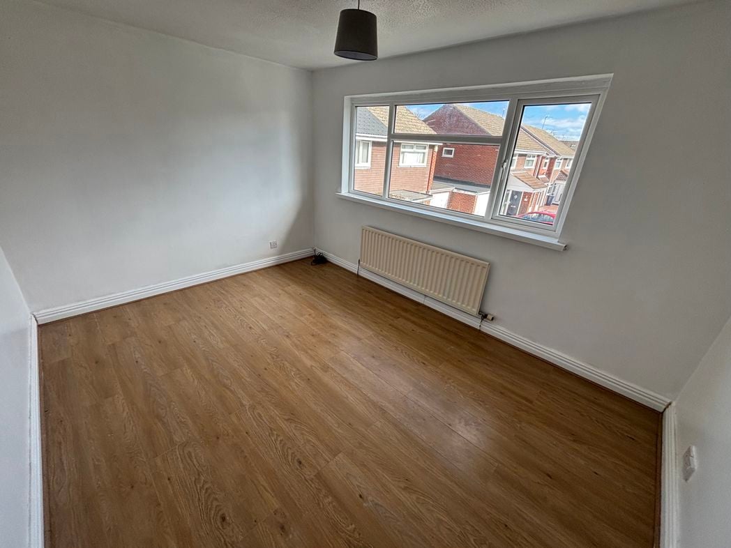 Property image 10 of 16