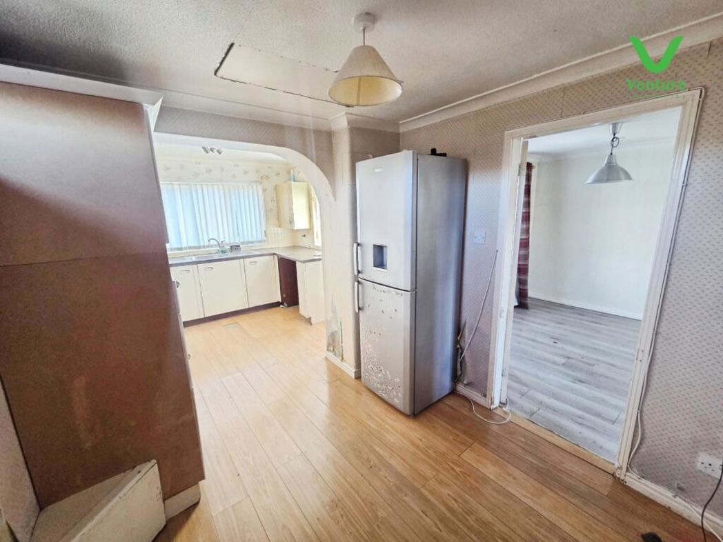 Property image 5 of 16