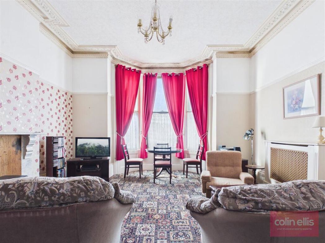 Property image 2 of 8