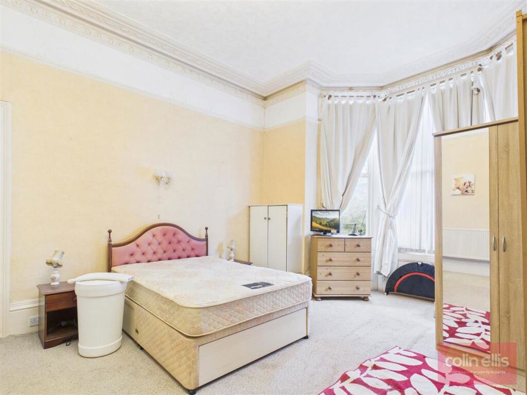 Property image 7 of 8