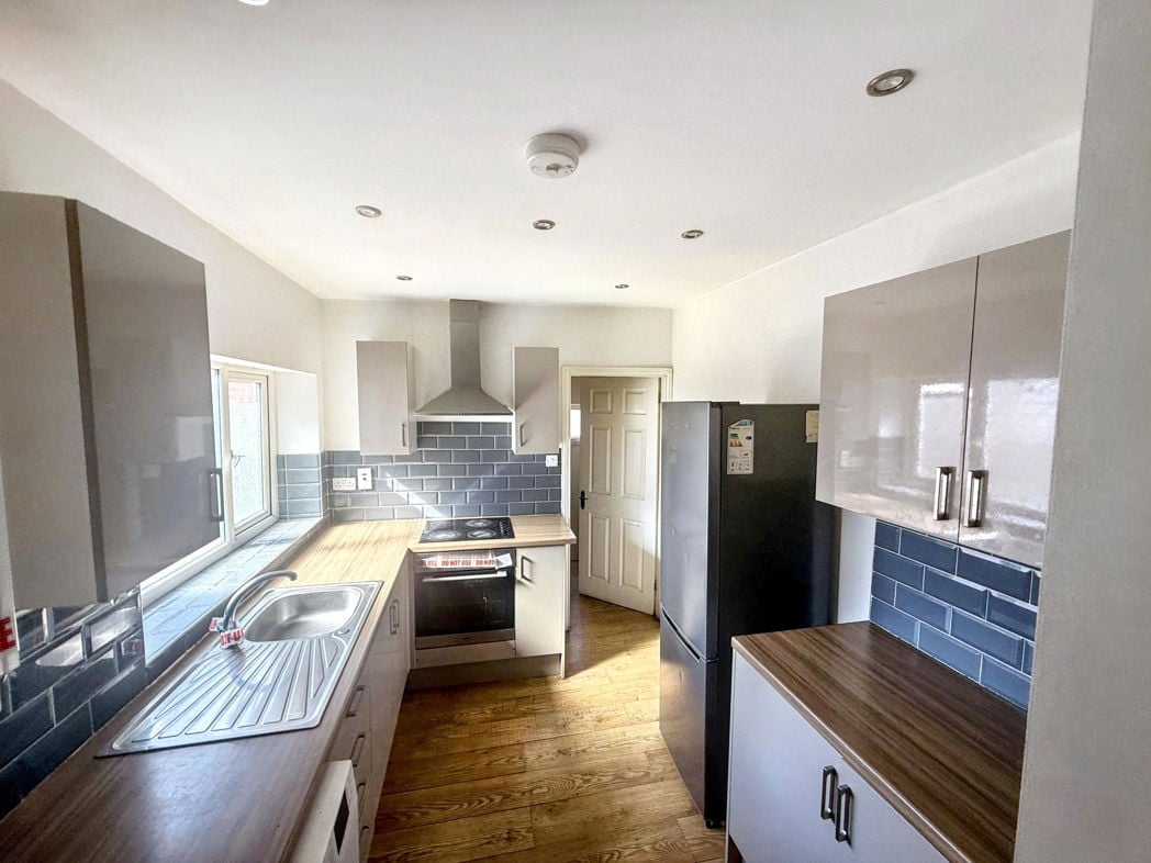 Property image 2 of 7