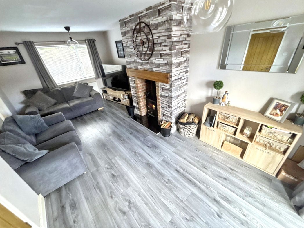 Property image 4 of 16