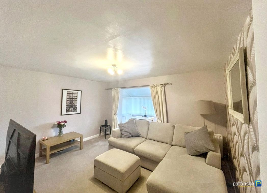 Property image 5 of 12