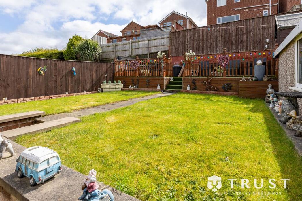 Property image 2 of 28
