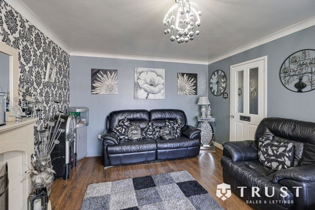 Property image 5 of 28