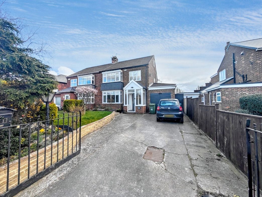 Property image 1 of 18