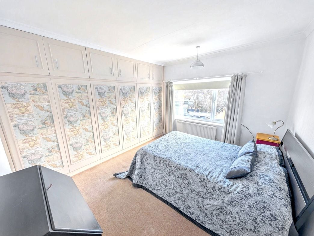 Property image 15 of 18