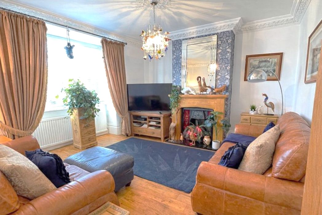 Property image 7 of 18
