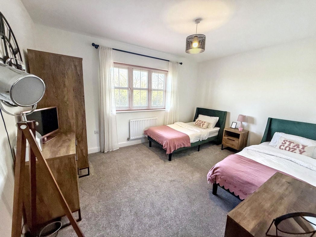 Property image 18 of 24