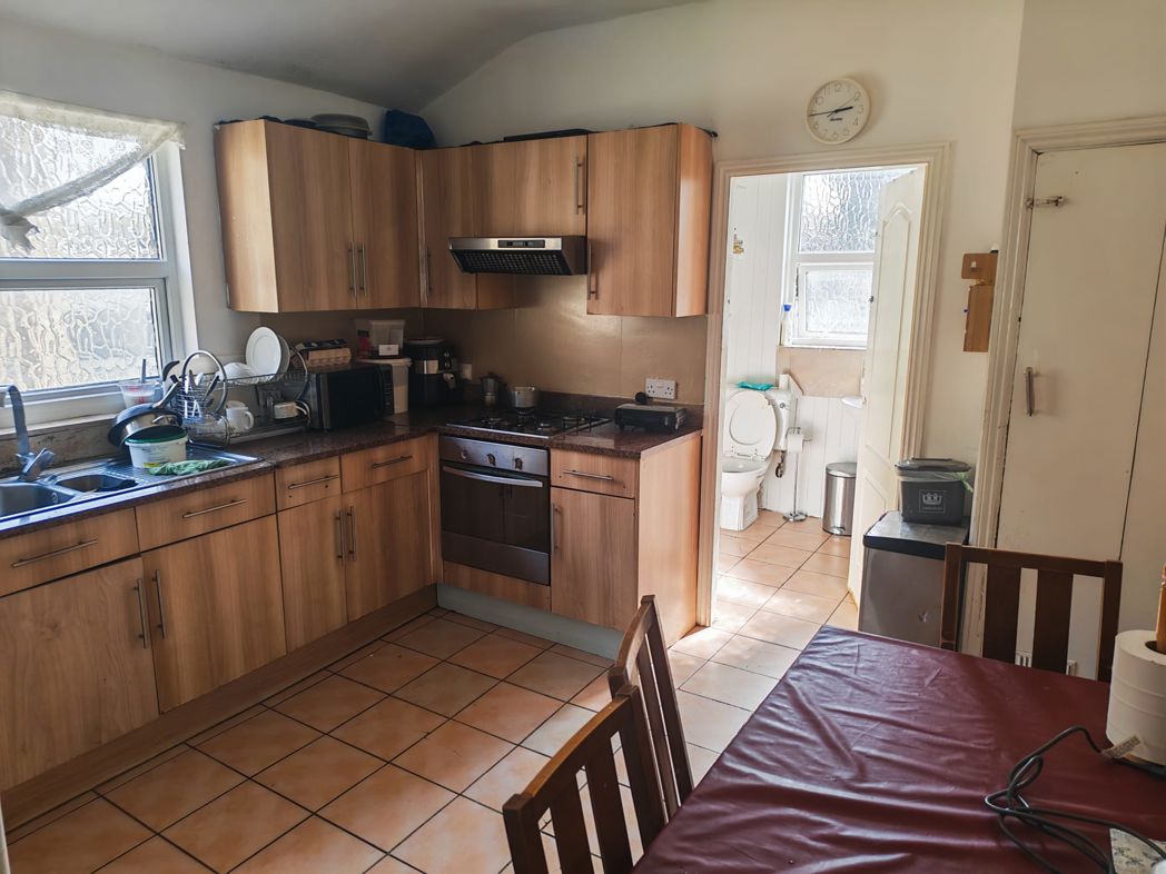 Property image 6 of 7