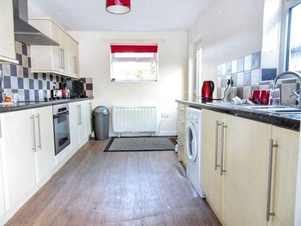 Property image 7 of 15