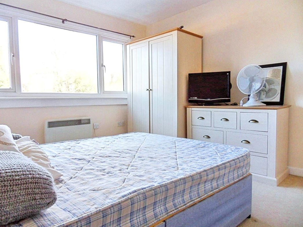 Property image 12 of 15