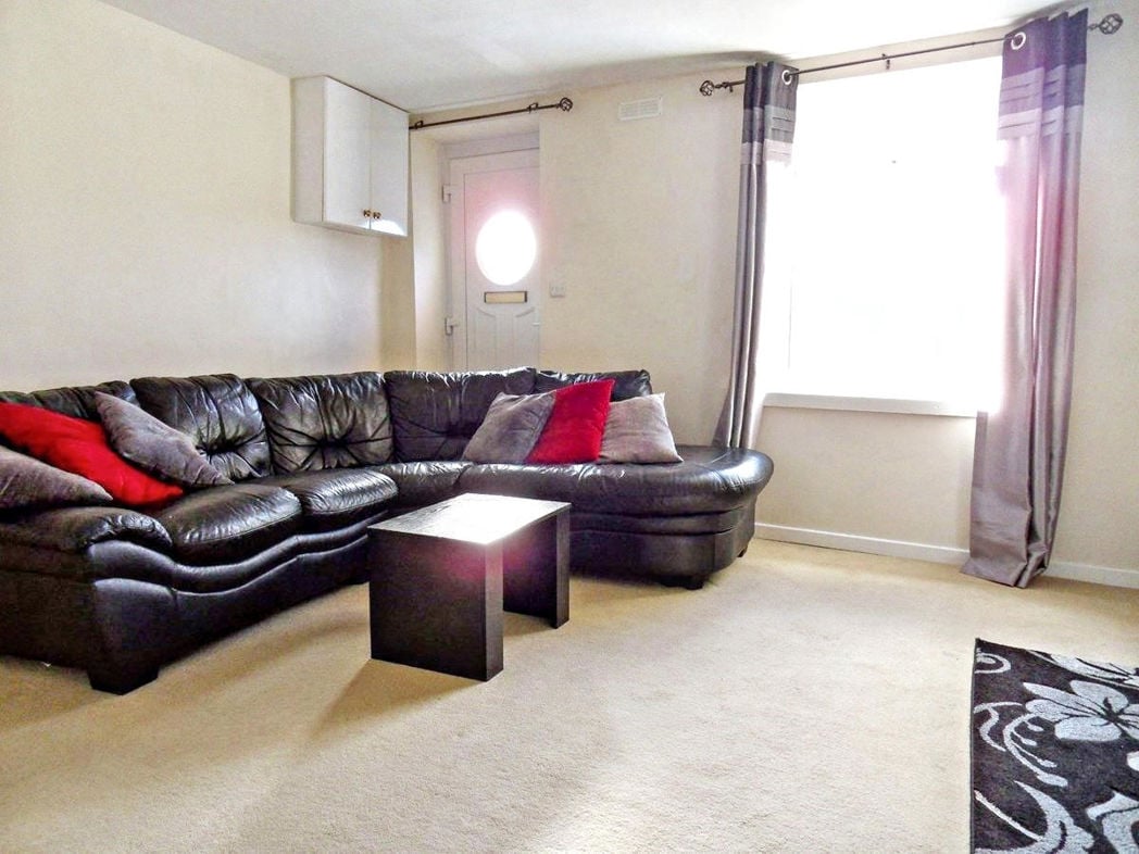 Property image 3 of 15