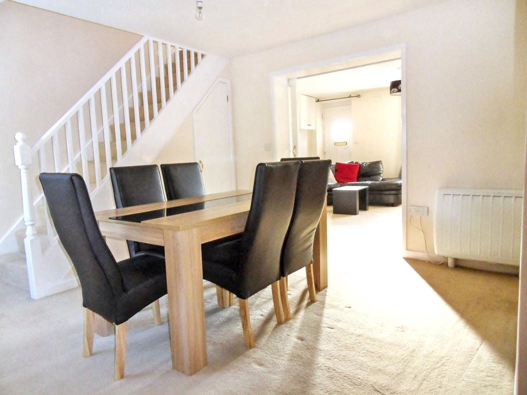 Property image 4 of 15