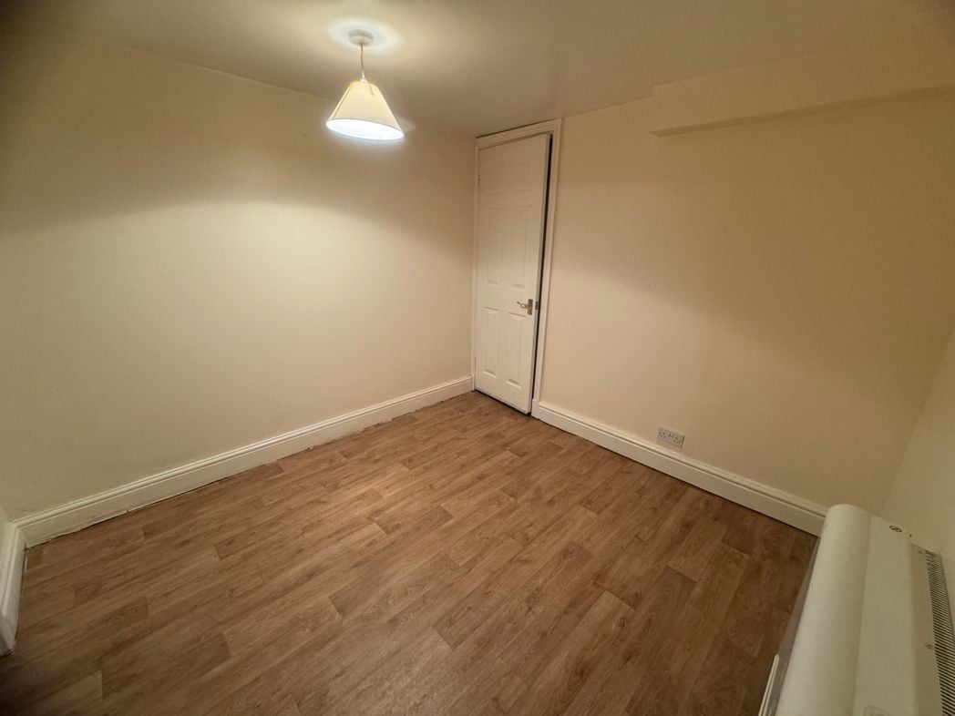 Property image 3 of 6