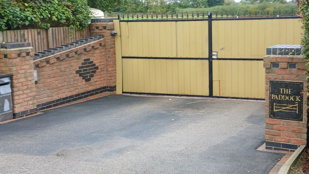 Property image 2 of 13