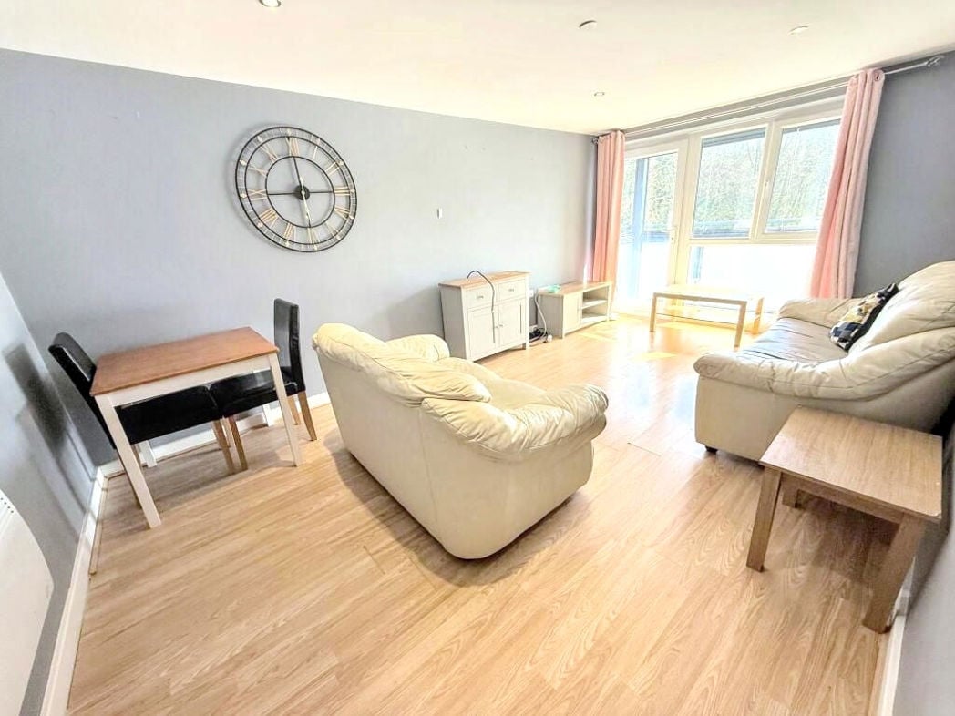 Property image 3 of 18