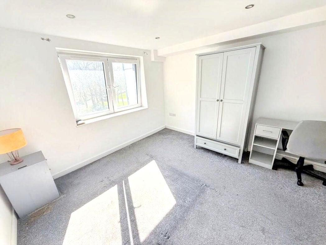 Property image 15 of 18