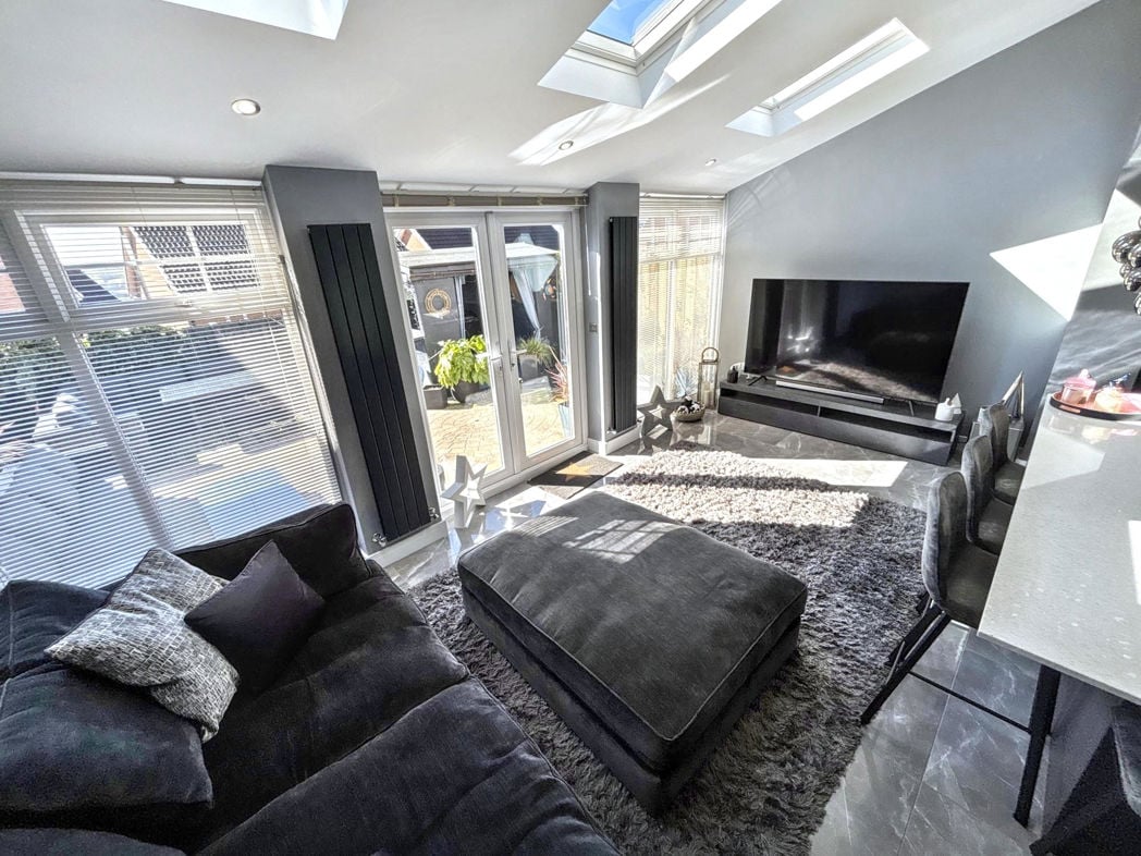 Property image 6 of 22