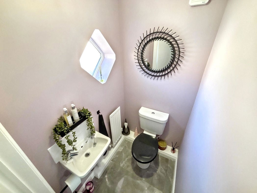 Property image 9 of 22