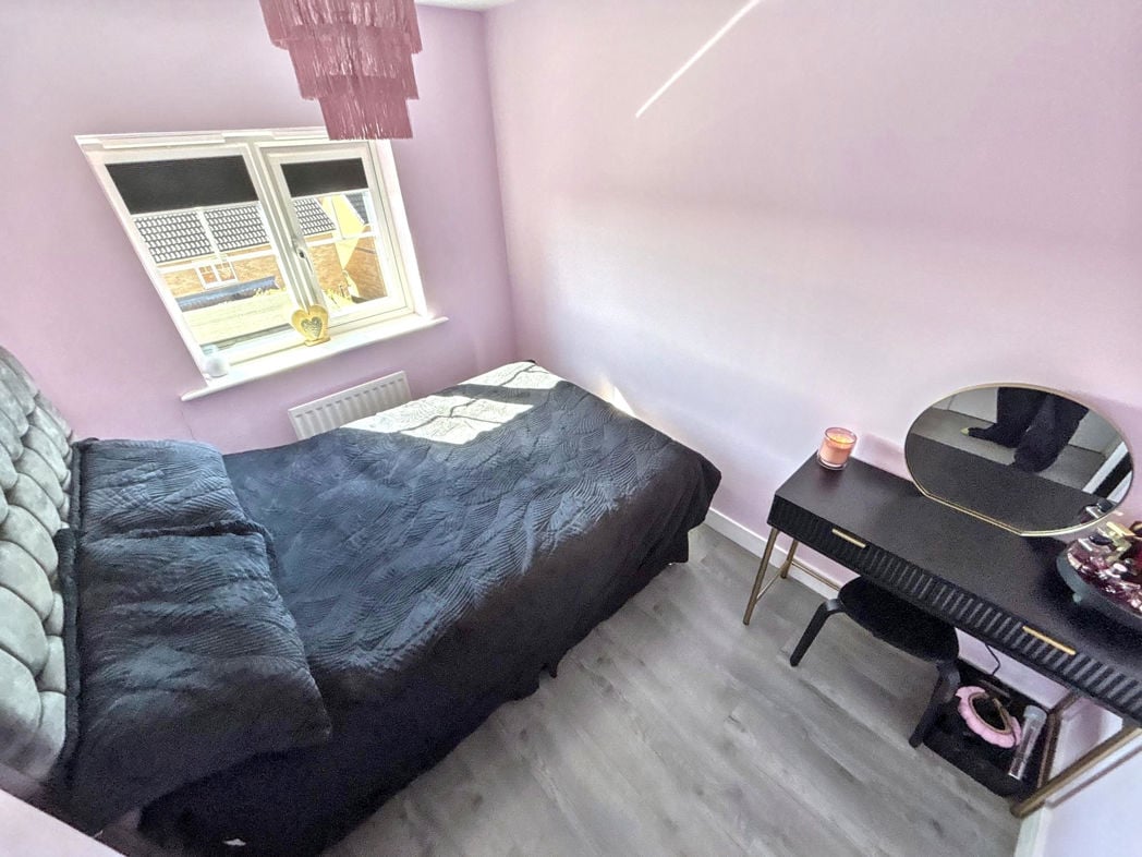 Property image 15 of 22