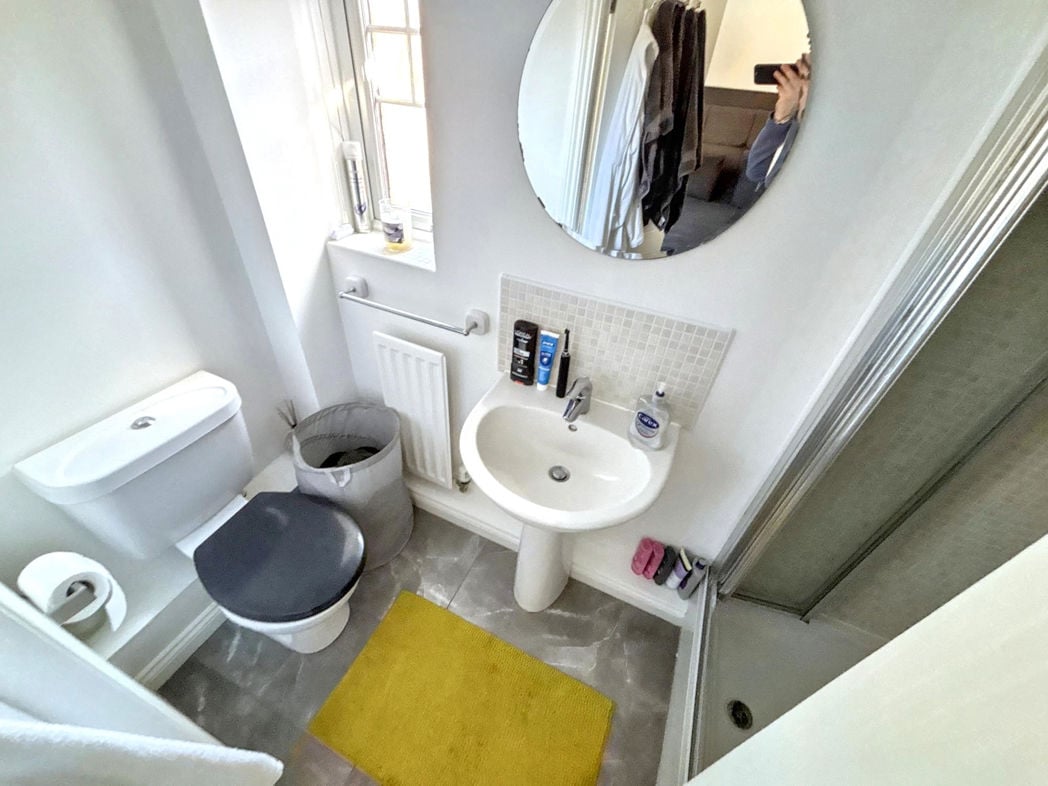 Property image 13 of 22