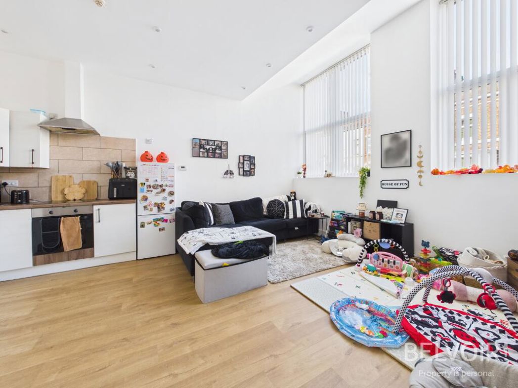Property image 2 of 14