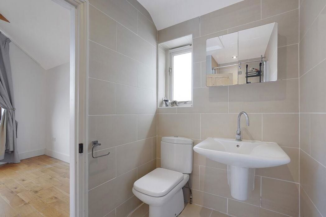 Property image 10 of 17