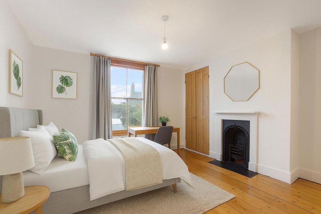 Property image 11 of 17