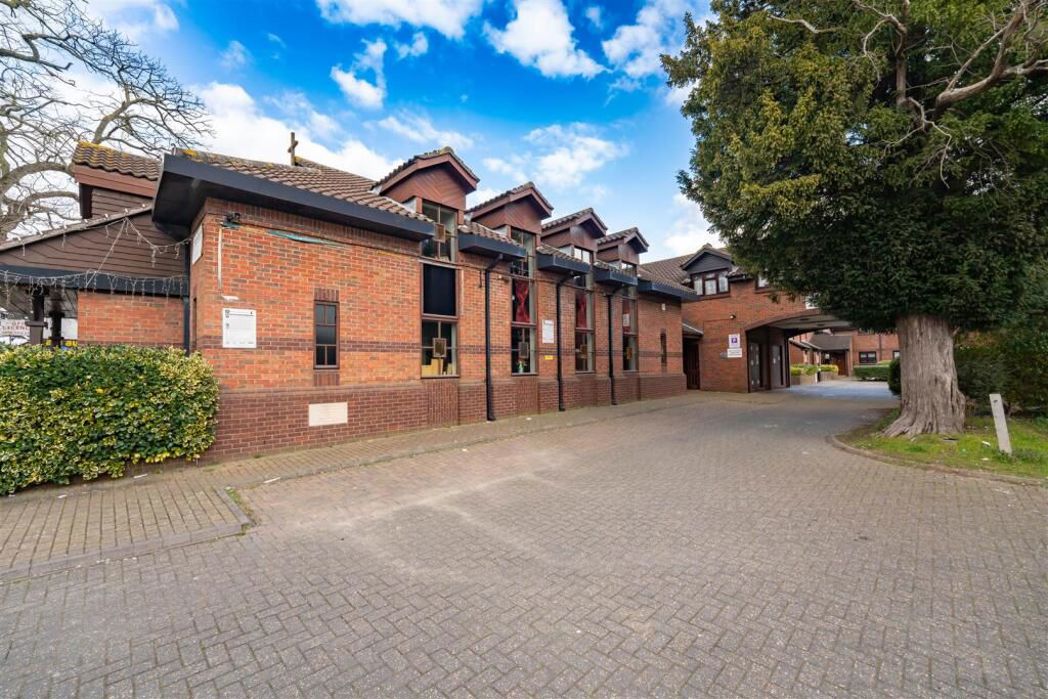 Property image 1 of 6