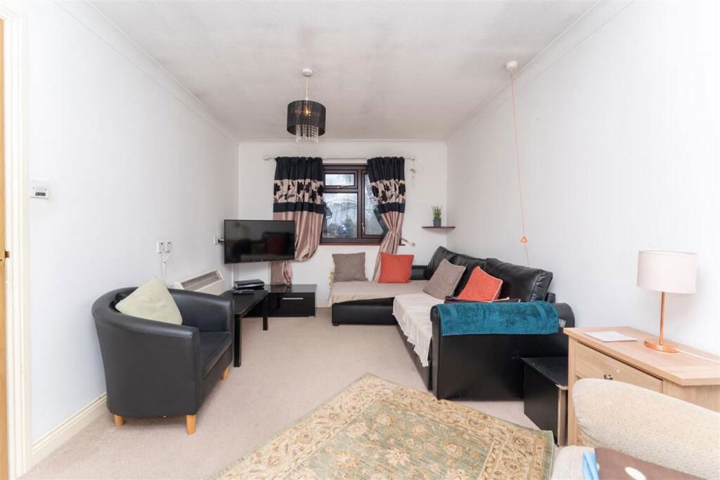 Property image 5 of 6