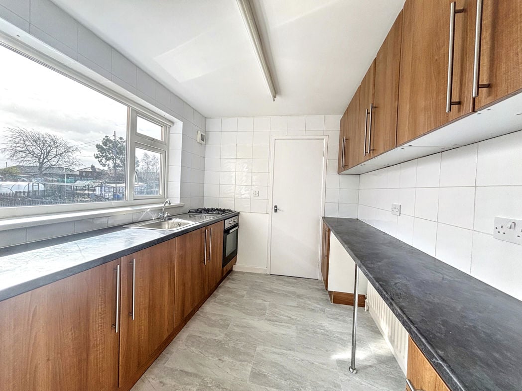 Property image 5 of 13