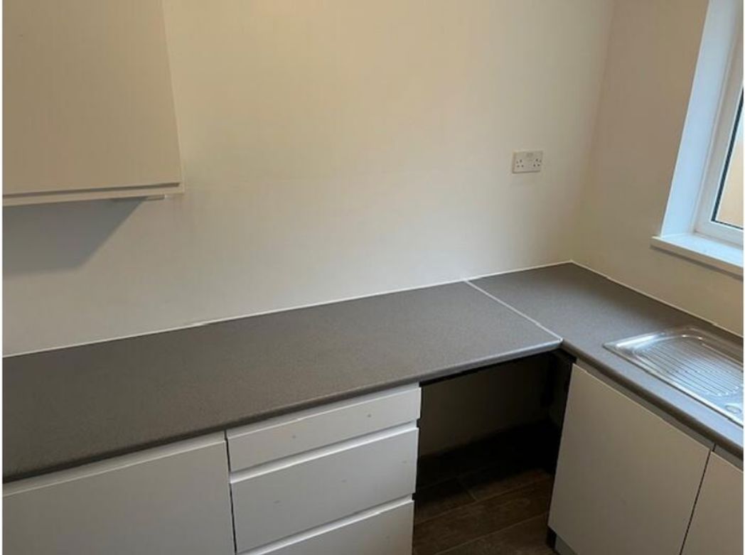Property image 4 of 17