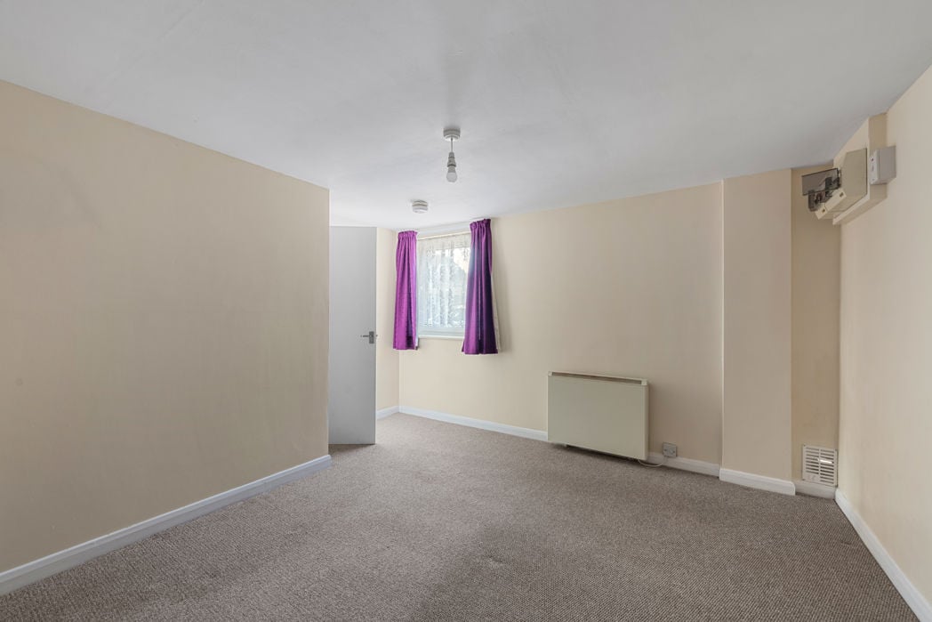 Property image 4 of 16