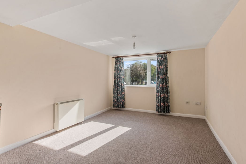 Property image 7 of 16