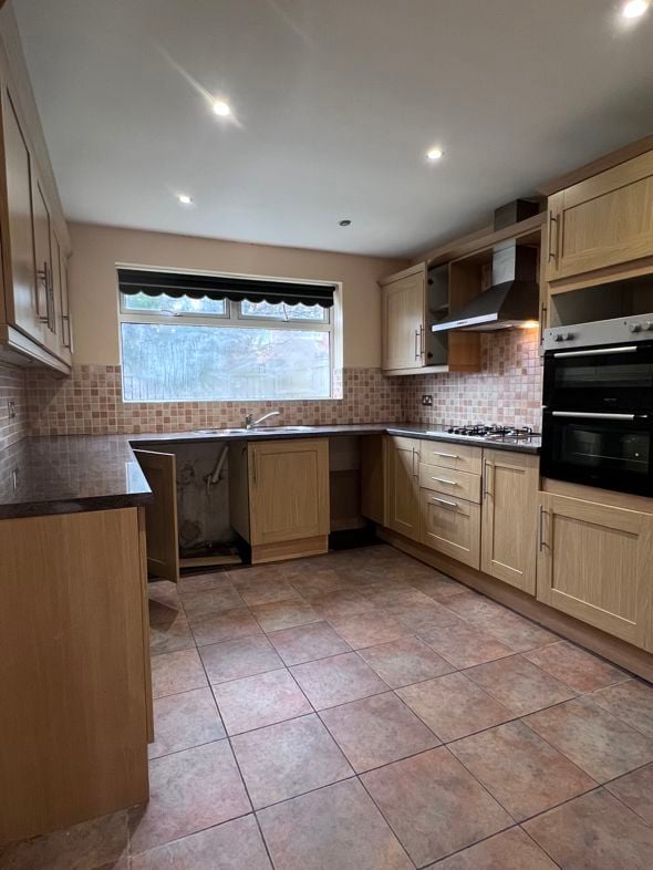 Property image 3 of 10